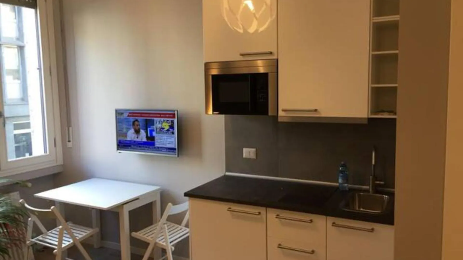 Appartamento Suite MM3/Repubblica a 5 minuti dal Duomo  Milano Italia